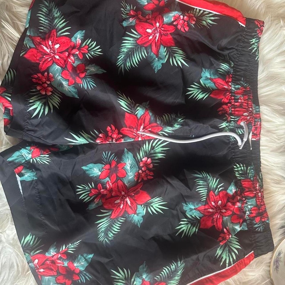 Forever 21 red‎ and green floral swim shorts with white trim, size XL
